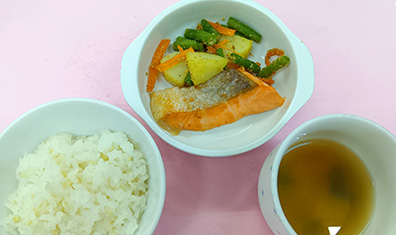 給食